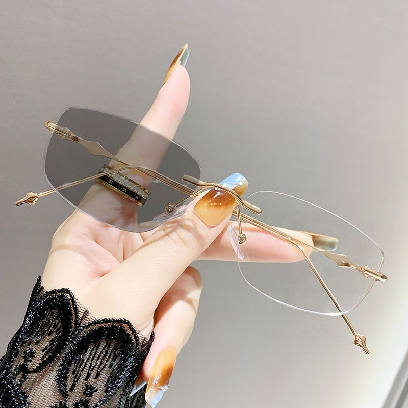 Fashionable Women's Photochrom - Women'S Fashion Glasses With Clear Lenses review and price