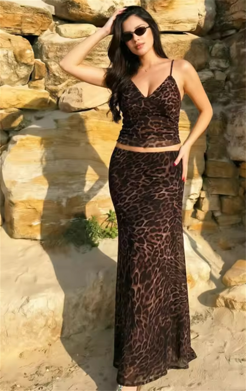 Women's Outfit 2026 Summer New - V Neck Cami Top review and price